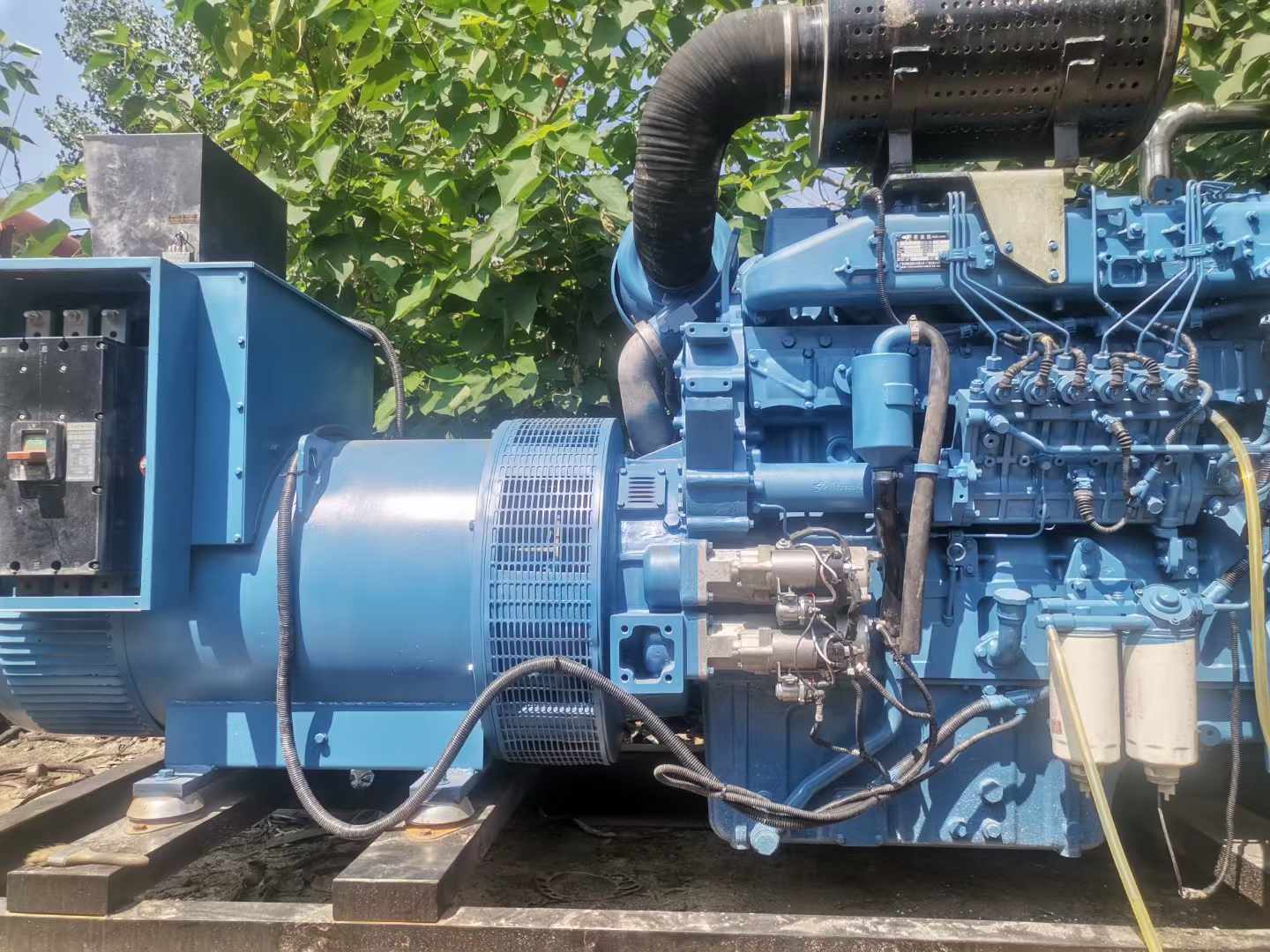 泸溪详细说明降低 800kW 柴油发电机输出电流波动的方法