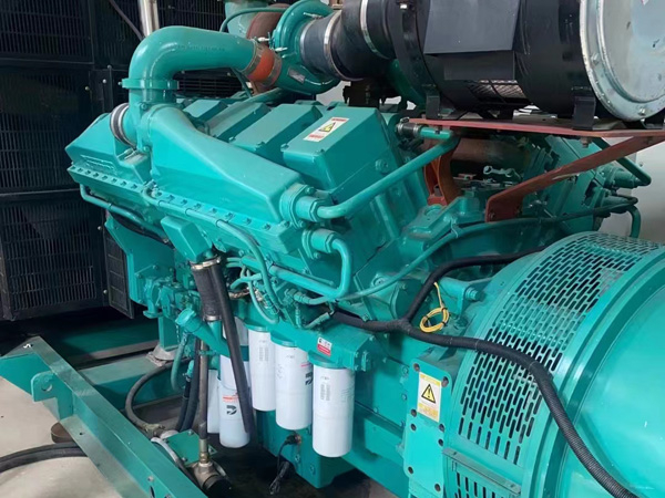 泸溪更换100kW柴油发电机组机油时，需要注意哪些事项？